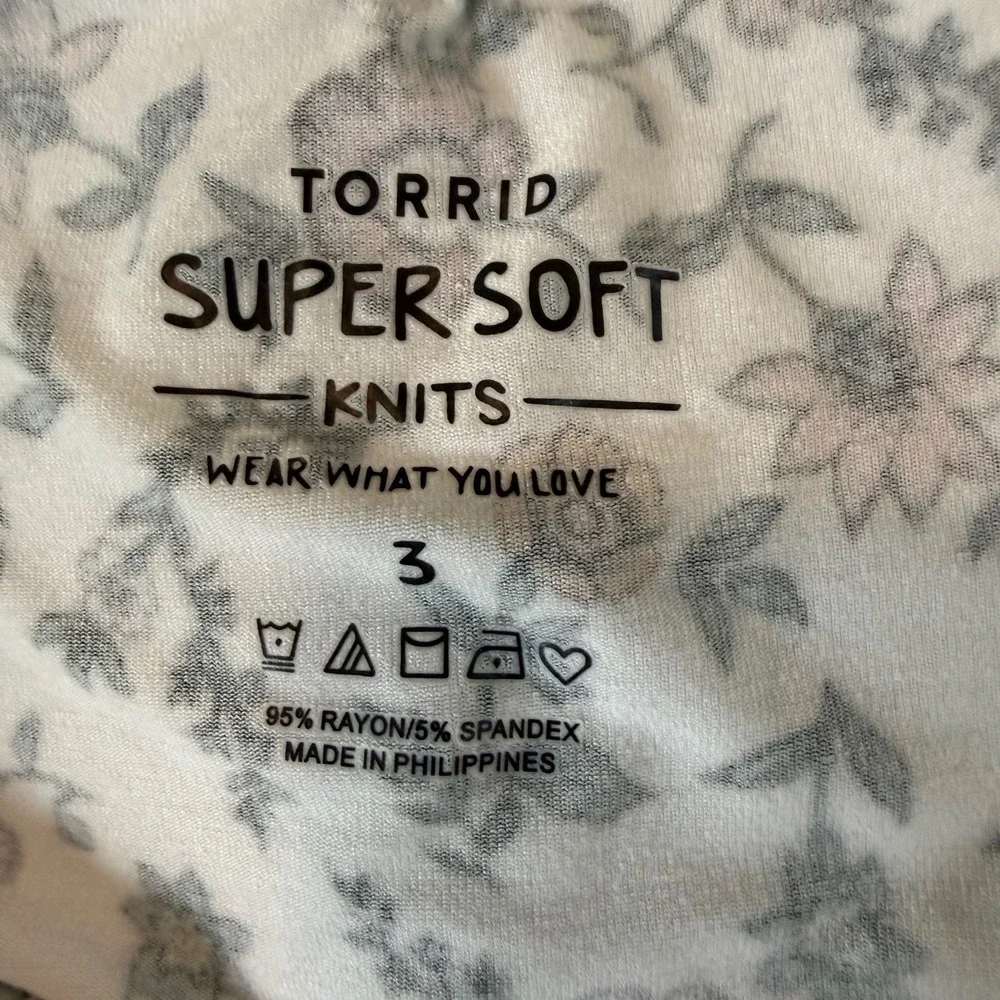 Torrid Super Soft Ditsy Floral Cami Tank Top Sz 3X Swing Boho‎ Festival Romantic